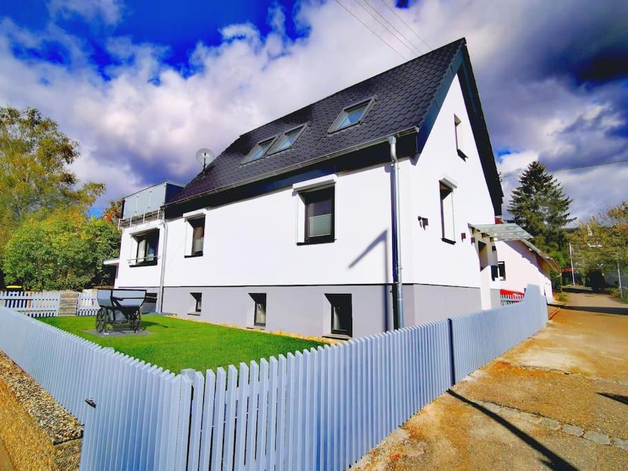 Ferienhaus Moni Gunningen Zewnętrze zdjęcie